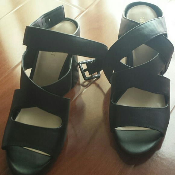 Nine West Shoes - Nine West Black strappy heel sandals size New